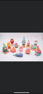 One Little Planet Pucky Relax Beanie Blind Box set