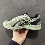 Asics 運動鞋
