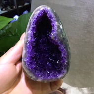 Amethyst Crystal Cave 紫水晶洞