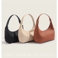 [Taiwan Shipment+Fashionable Versatile Style] Female Bag 2025 Woven Underarm Dumpling Classy Shoulde
