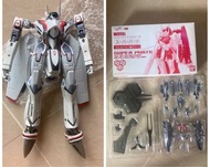 無盒 初版 BANDAI  MACROSS F DX 輕甲 超合金 VF-25F super parts 龘