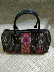 tas ulos