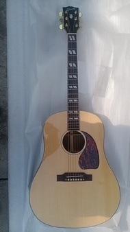 J45 Gibson กีตาร์โปร่งกีตาร์มืออาชีพธรรมชาติชั้นนำไม้สนแข็ง