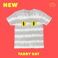 Tie-Dye Tabby Cat T-shirt เสื้อยืดผ้าฝ้ายมัดย้อมลายแมวสลิด