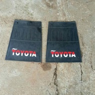 Kepet Lumpur Air Kepet Ban Roda Mud Guard Universal TOYOTA Mobil Sedan