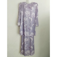 Baju kurung moden satin emboss