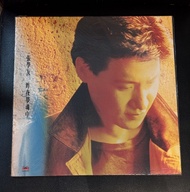 1988 年 POLYDOR 寶麗金唱片公司出品 張學友昨夜夢魂中黑膠唱片 ，兩邊碟質素理想完全冇花冇跳線唯獨比較多手指模同塵，有興趣買家可以放大檢查ABside有冇任何一條花痕？ 封套、紙品及歌詞書