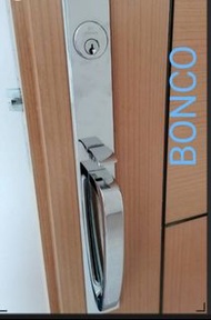 名牌門鎖  Bonco 閃令令 不銹鋼大門門鎖 大門鎖  木門鎖  大門機械鎖 名牌屋苑拆下 配件齊全 及 原裝鎖匙 紮實穩固  手工精細  防盜力強 家居防盜 安全 穩陣 Bonco Main Do