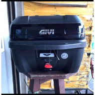 GIVI BOX 32L BOLD (B32NB) TOP BOX