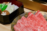 Sukiyaki Kappo Hiyama - Wagyu Sukiyaki in Hokkaido
