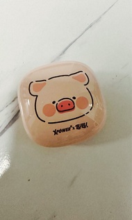 Xpower x 罐頭豬LuLu 迷你藍牙5.2耳機 (BSE9)   •自動開機配對功能 •最多5小時播放及通話，20小時連充電盒 •超輕及舒適設計，連充電盒僅重43g •支援TYPE-C充電及附送