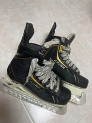Bauer 溜冰鞋