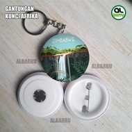 GANTUNGAN AFRICAN SOUVENIR I AFRICA KEYCHAIN/PIN FRIDGE STICK BROOCH DIAMETER 4.4 CM