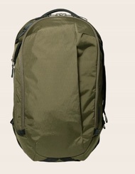 橄欖綠背囊 max backpack able carry
