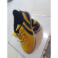 Yellow Futsal Shoes Pan