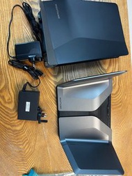 Netgear Nighthawk  AX8 RAX80 WiFi 6 router 及 EAX80 extender 一 套