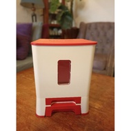 Pre-Loved Tupperware Rice Dispenser 10.5kg (minor defect) chat us before made payment