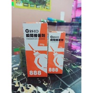 Greco cyanoacrylate adhesive