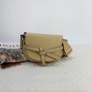 Loewe Gate Dual Bag奶油黃小牛皮結繩下蓋小號斜背馬鞍包