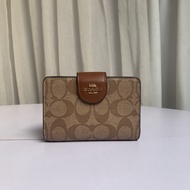 ซิปกระเป๋าเงินใส่เหรียญแฟชั่นของขวัญวันเกิดผู้หญิงกระเป๋าสตางค์ขนาดกลางมีหลายช่องเสียบบัตร C0082ในสต