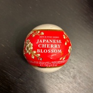 BATH & BODY WORKS JAPANESE CHERRY BLOSSOM Bath fizzy bomb ball 日本櫻花 🌸入浴劑 入浴球