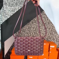 Goyard 酒紅信封包 24產