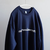 loose-fitting silhouette / long sleeve t-shirt / navy / unisex