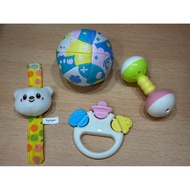 Japan Toyroyal Newborn Toy Gift Box 4 Pieces (2 Months Over) Baby Soothing