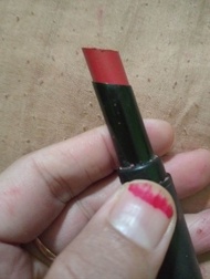 Lipstik Makeover Cek Deskripsi