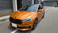 2022年Skoda Fabia 1.5 TSI豪華菁英版原廠保養第三方專業認證為A級美車,內裝完整質感漂亮乾淨,里程數跑51364公里,電控系統按鍵操作正常,附車輛鑑定報告書車況透明公開沒問題。（認