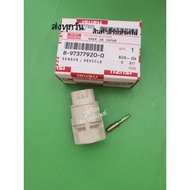 Sensor​Gear​Miles​ ISUZU​ D-MAX​ Year​2003-2014​ Patterned Box *8-97377920-0*