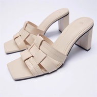 Zara2023 Summer New Style European American Casual Women's Shoes Beige Thick Heel Square Toe Cow Leather Slippers Outer Sandals