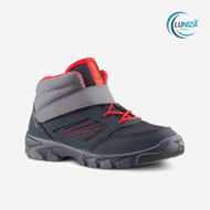 รองเท้าเดินป่าเด็ก MH100 สีเทาเข้ม แถบตีนตุ๊กแก ใส่ง่าย กันลื่น พื้นเกาะดี ทนทาน เหมาะกิจกรรมกลางแจ้