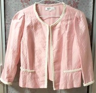 VILLE 菲磊粉紅色白邊短版外套