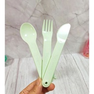 Tupperware cutlery (3)