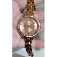 Elle women watch second hand