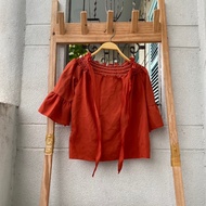 2hand orange flat shoulder shirt, size M and L, medium length 44cm, code 292