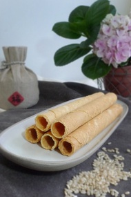 — 無 麩 質 — 手工糙米蛋捲