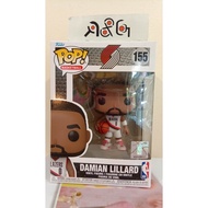 Funko POP NBA Damian Lillard (155) with Boss Protector