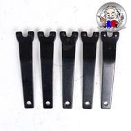 Alat Pembuka / Kunci Mesin Gerinda Tangan Hitam