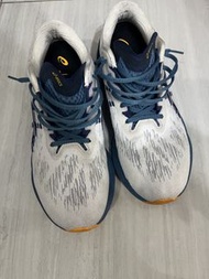 Asics Novablast 3 跑步/長跑運動鞋