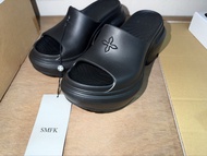 SMFK 厚底拖鞋 slippers