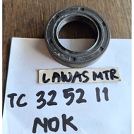 OIL SEAL 32 52 11 NOK JAPAN