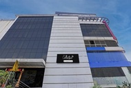 [Day Stay - 12 Hrs Slot: 8 AM to 8 PM] Collection O Kothapet