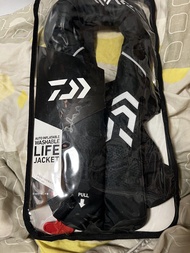 DAIWA 自動充氣可洗救生衣