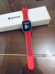 Apple Watch se2 44mm