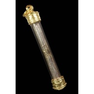 阿赞初 2550 泽度金拉胡双印符管｜纯银顶级版】👑🔥

📿 Jatukam 拉胡双印符管（Takrut Rahu）

👤 阿赞初（Ajarn Chot）

