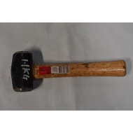 1.1KG CLUB HAMMER