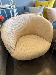 Pink Lounge chair