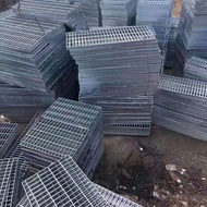 Galvanized Steel Grille Sewer Grille Cover Galvanized Drainage Trench Cover Galvanized Steel Grating Sump Cover/Dip Galvanized Steel Grating Plate Floor Drain Grid Board Customization